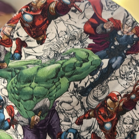 Avengers ponytail scrub hat - Picture 2 of 2